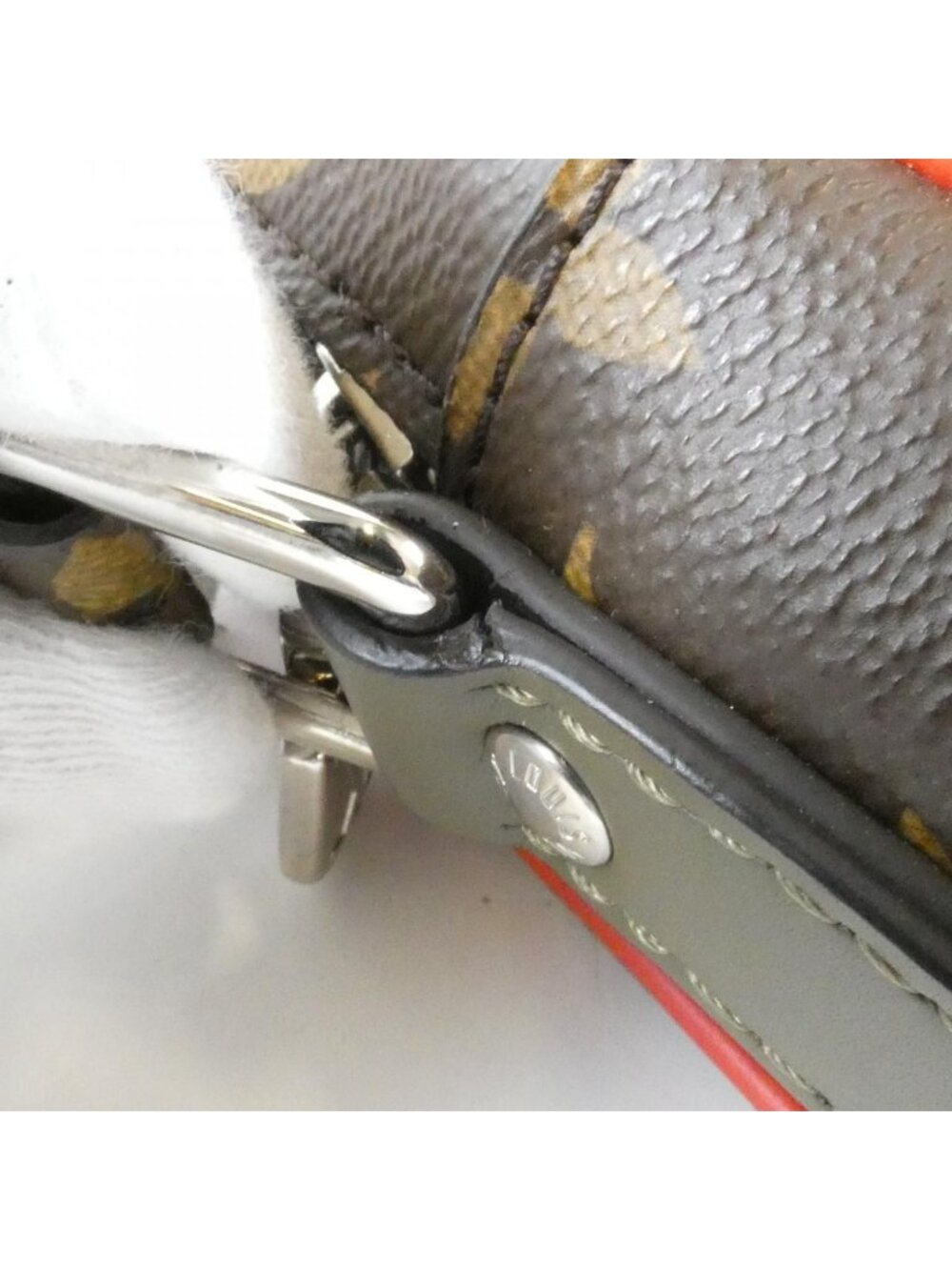 Louis Vuitton Monogram Epi Danube PM - Picture 5 of 9
